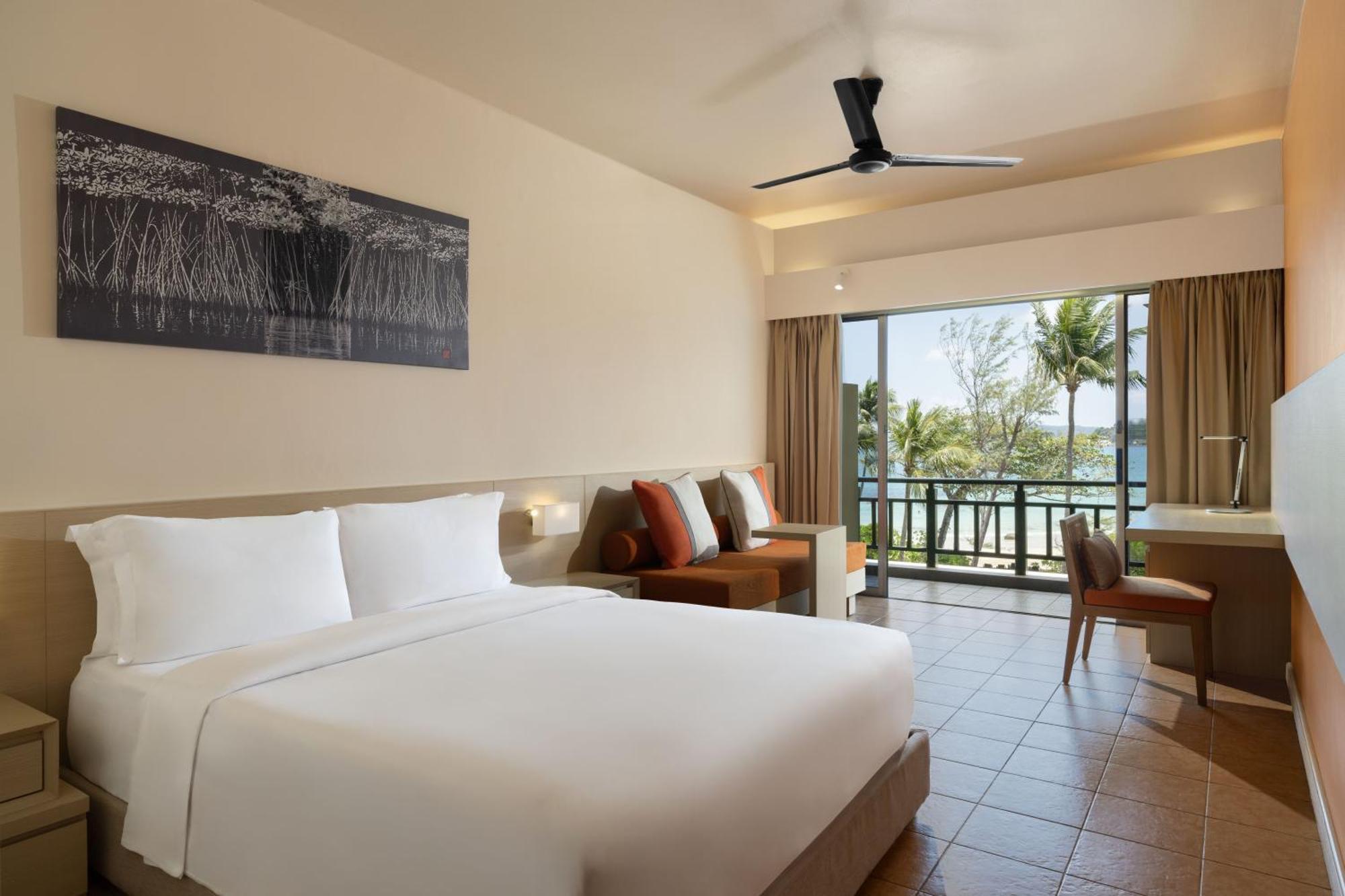 Angsana Bintan Hotel Lagoi Exterior foto
